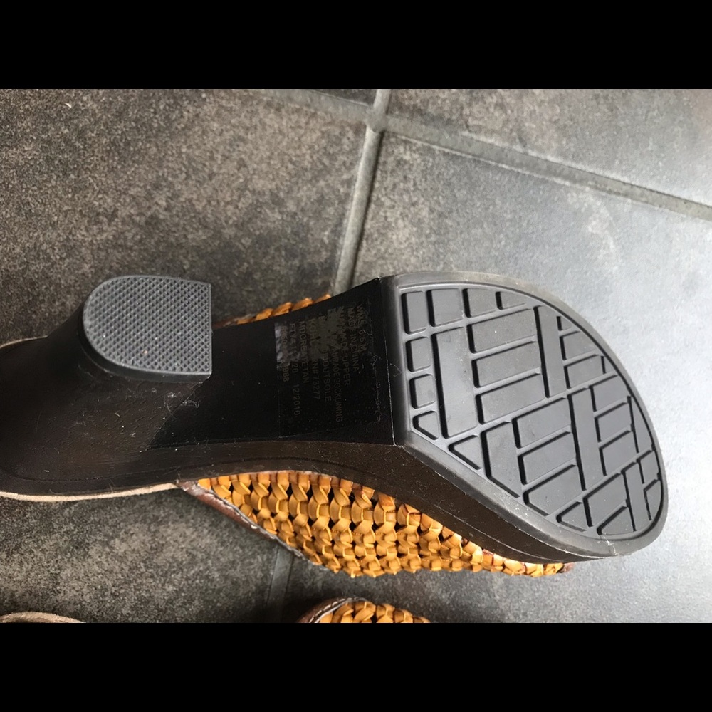 Mudd Sling Back shoes - Picture 4 of 5